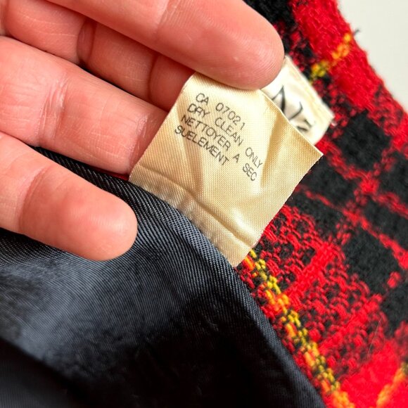 VINTAGE 80s Red Plaid Classic Tweed Blazer - Picture 9 of 10